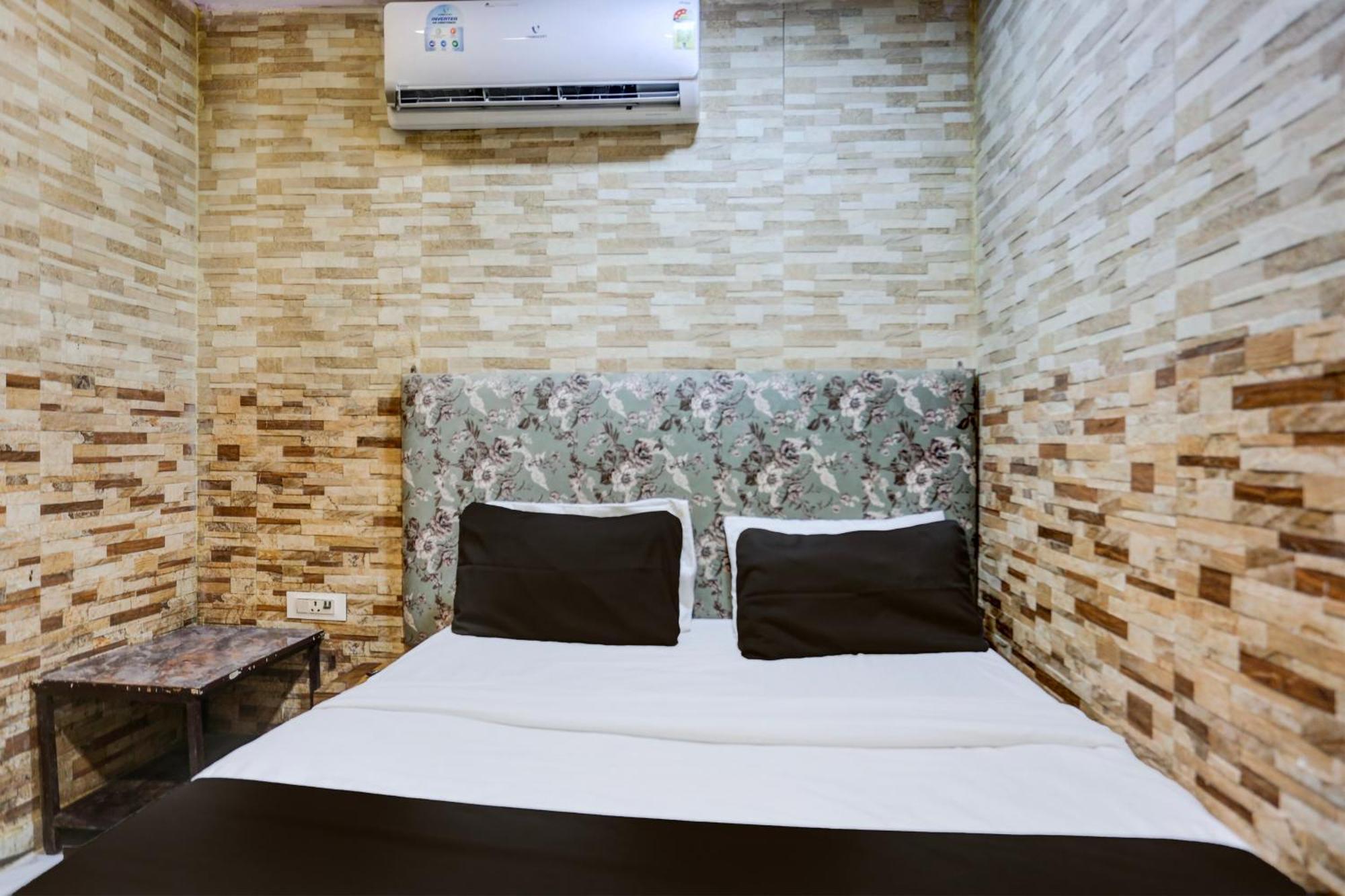 Hotel O Park View Delhi Kültér fotó