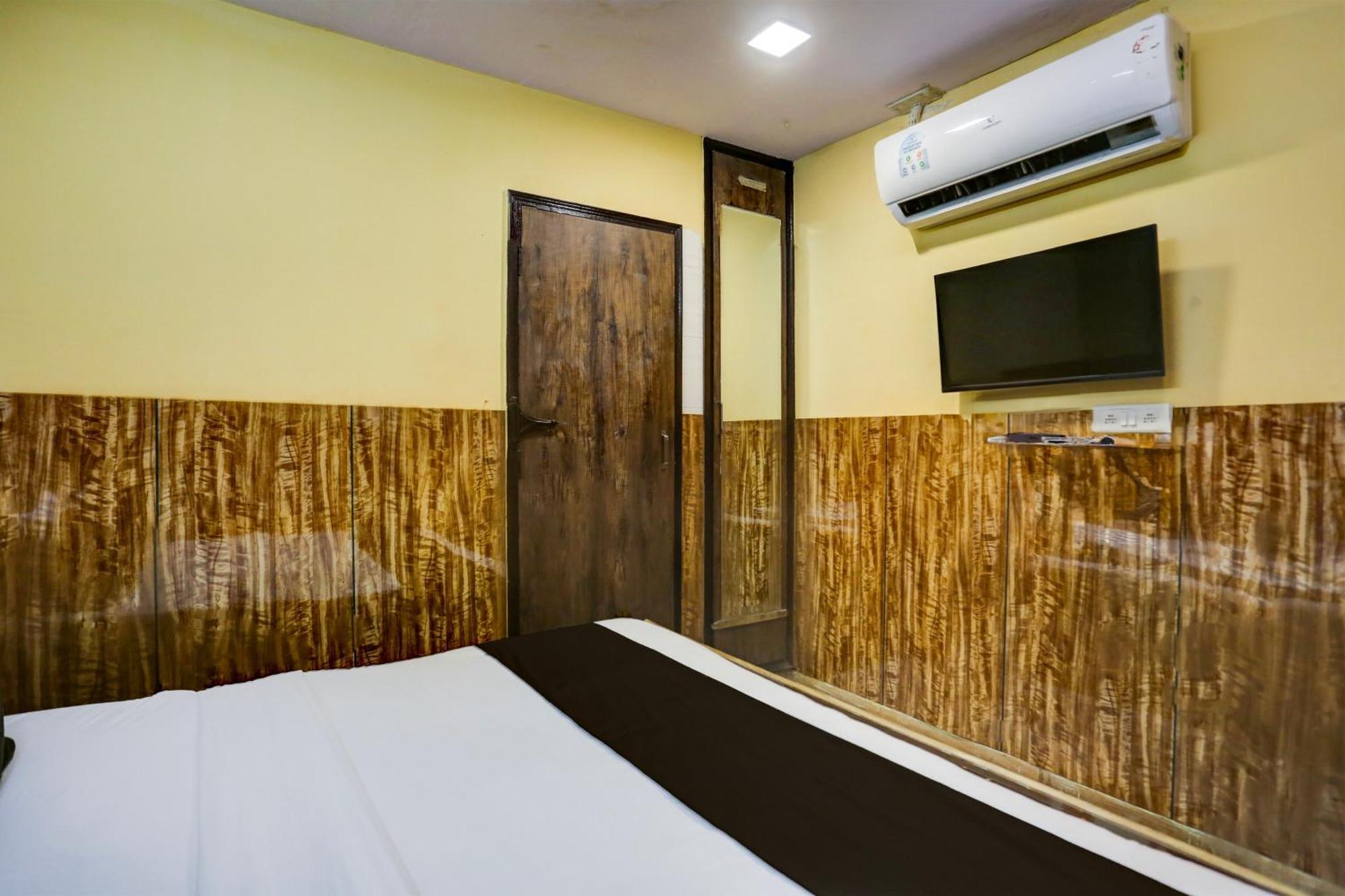 Hotel O Park View Delhi Kültér fotó