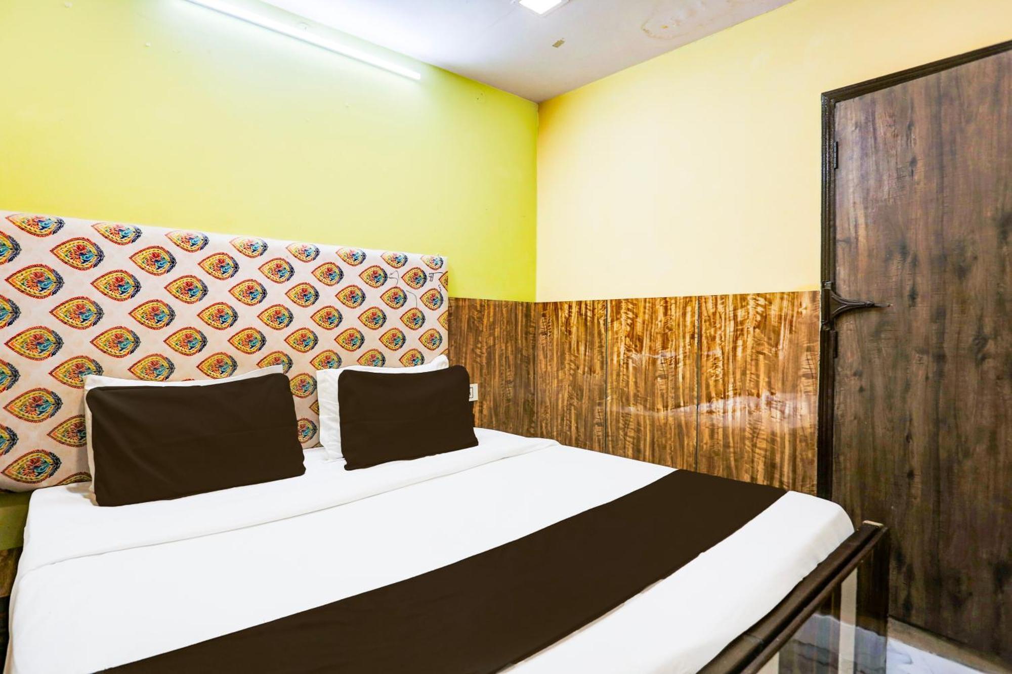 Hotel O Park View Delhi Kültér fotó