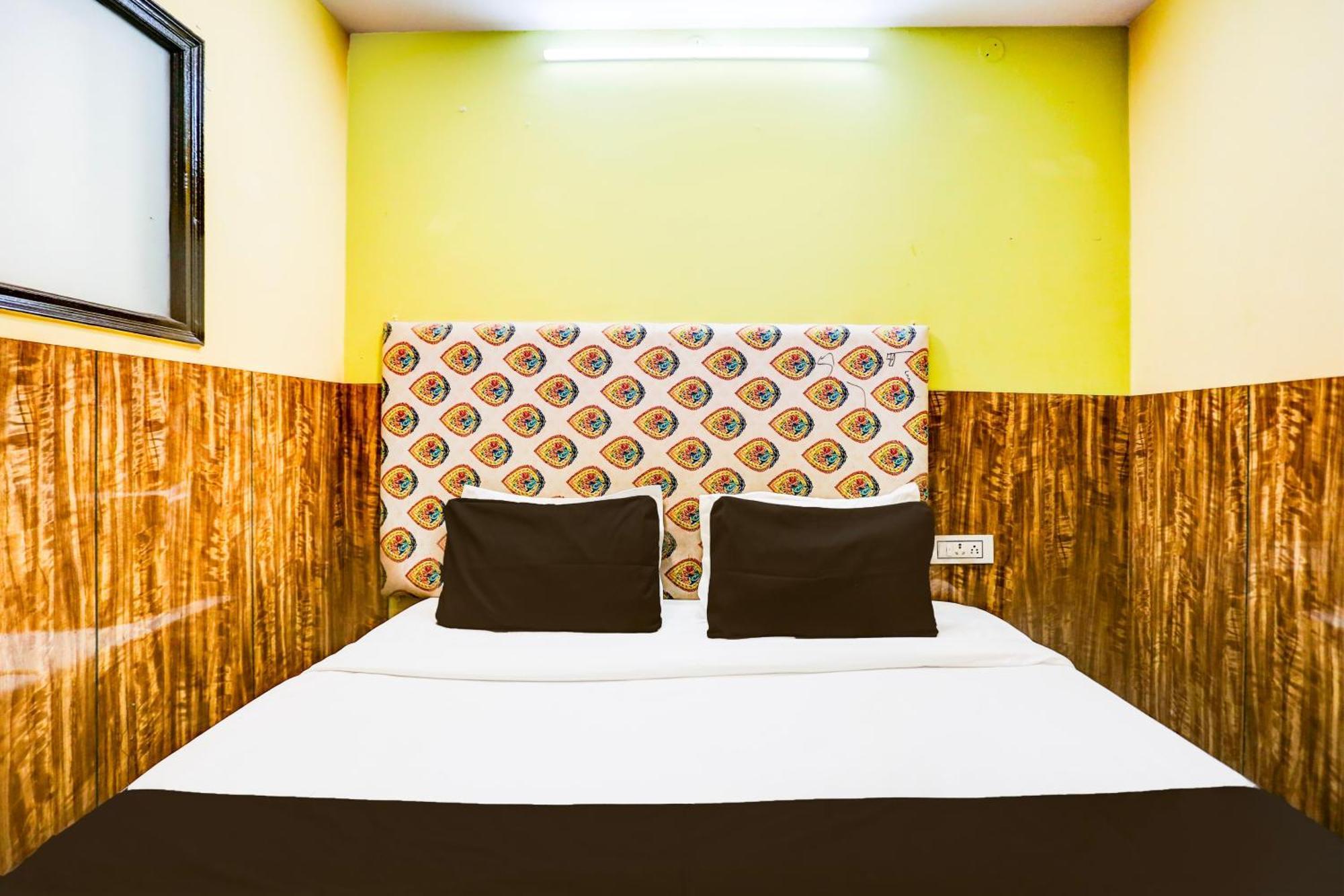 Hotel O Park View Delhi Kültér fotó